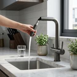 modern-kitchen-faucet-silver-pull-down-sprayer